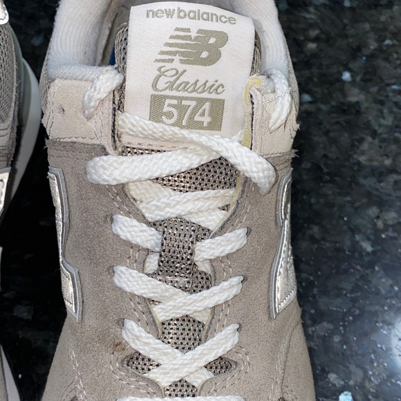 New Balance Women’s Classic 574 Core Pack Grey Athletic Shoes Size 8.5 - Picture 6 of 15